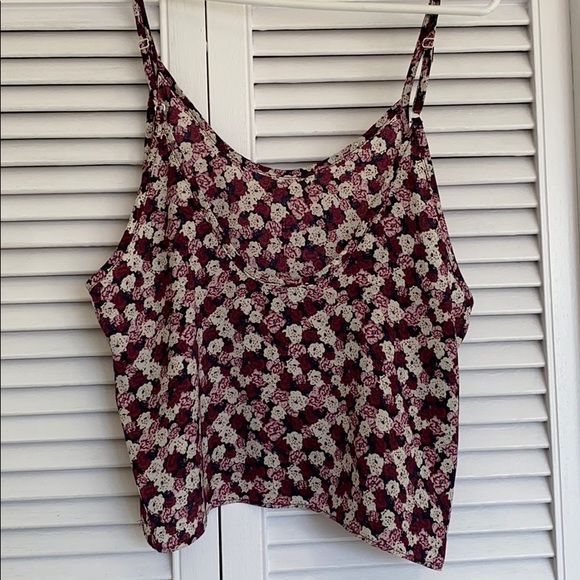 Aritzia Talula Cropped Flower Camisole - Picture 4 of 5